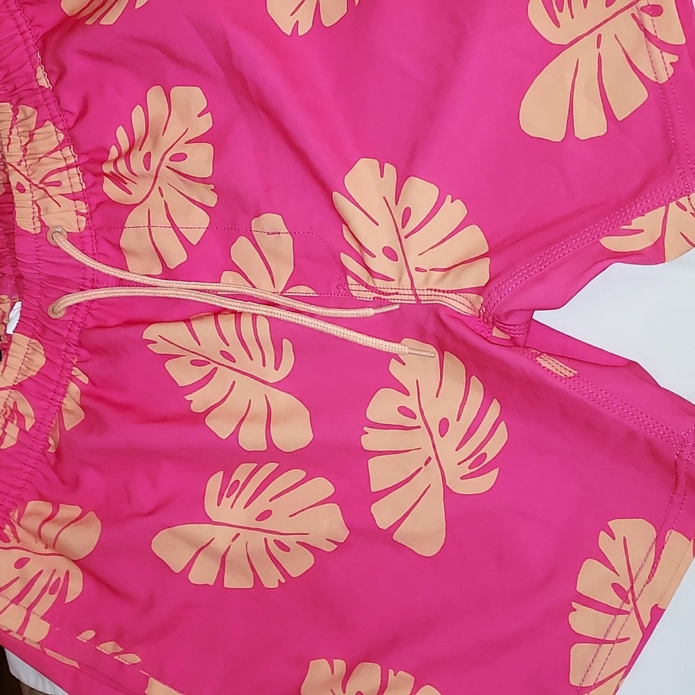 Men or Women's casual summer lined shoets/ trucks with liner. bought from TJ Max